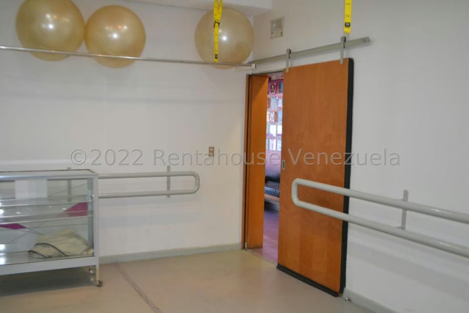 Comercial (Local Comercial) en Venta en Prados del Este, Distrito Metropolitano - 20