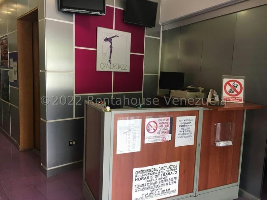 Comercial (Local Comercial) en Venta en Prados del Este, Distrito Metropolitano - 3