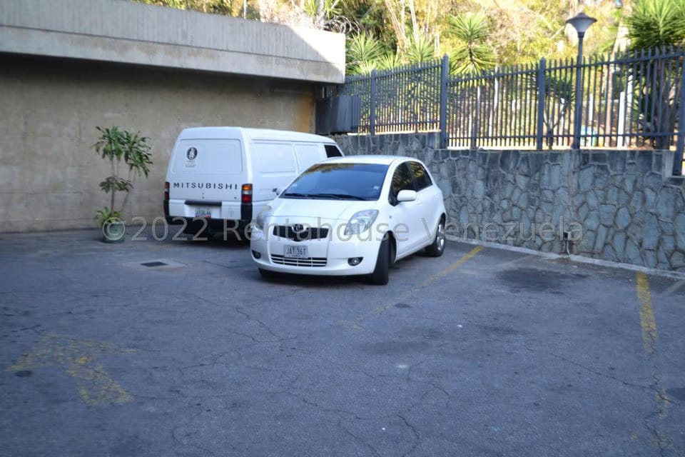 Comercial (Local Comercial) en Venta en Prados del Este, Distrito Metropolitano - 34