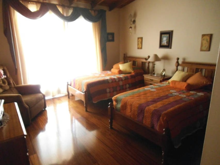 Casa (Multipes Niveles) en Venta en Macaracuay, Distrito Metropolitano - 42