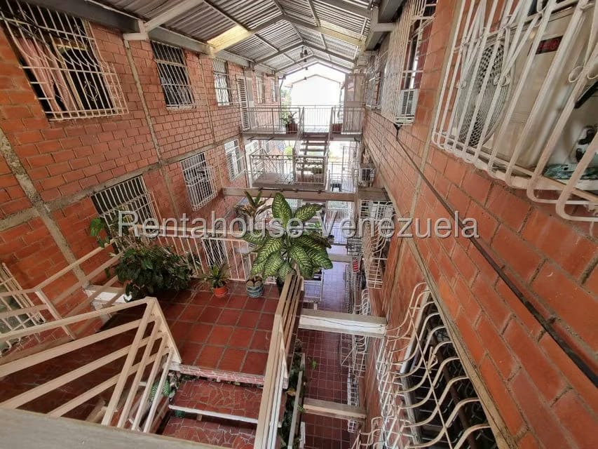 Apartamento (1 Nivel) en Alquiler en Los Samanes, Aragua - 2