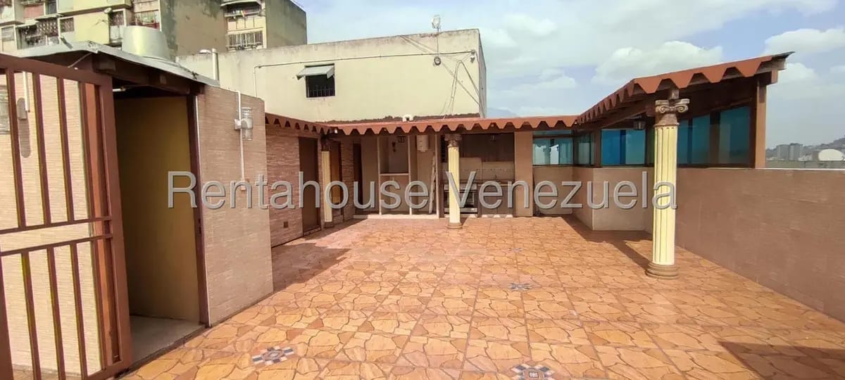 Apartamento (Penthouse) en Venta en El Paraiso, Distrito Metropolitano - 42