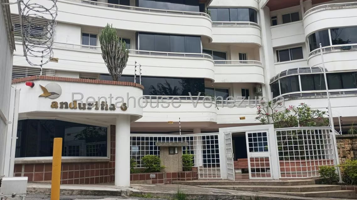 Apartamento (1 Nivel) en Venta en Miranda, Distrito Metropolitano - 2
