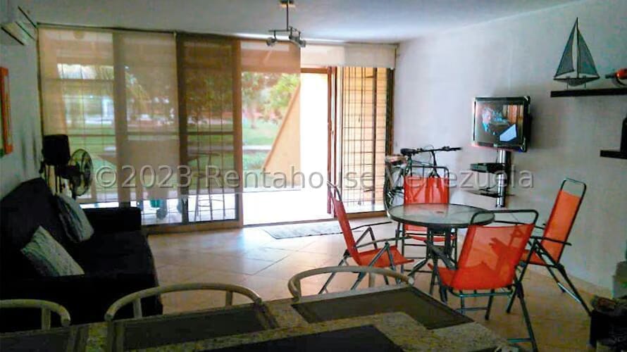 Townhouse (1 Nivel) en Venta en Los Canales de Rio Chico, Miranda - 2