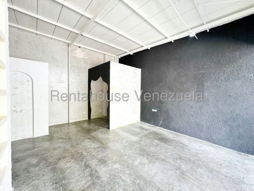 Comercial (Local Comercial) en Alquiler en La Castellana, Distrito Metropolitano - 4