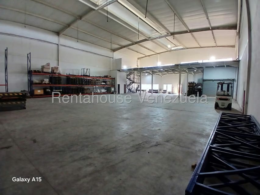 Comercial (Galpon - Deposito) en Venta en Zona Industrial 1, Lara - 14
