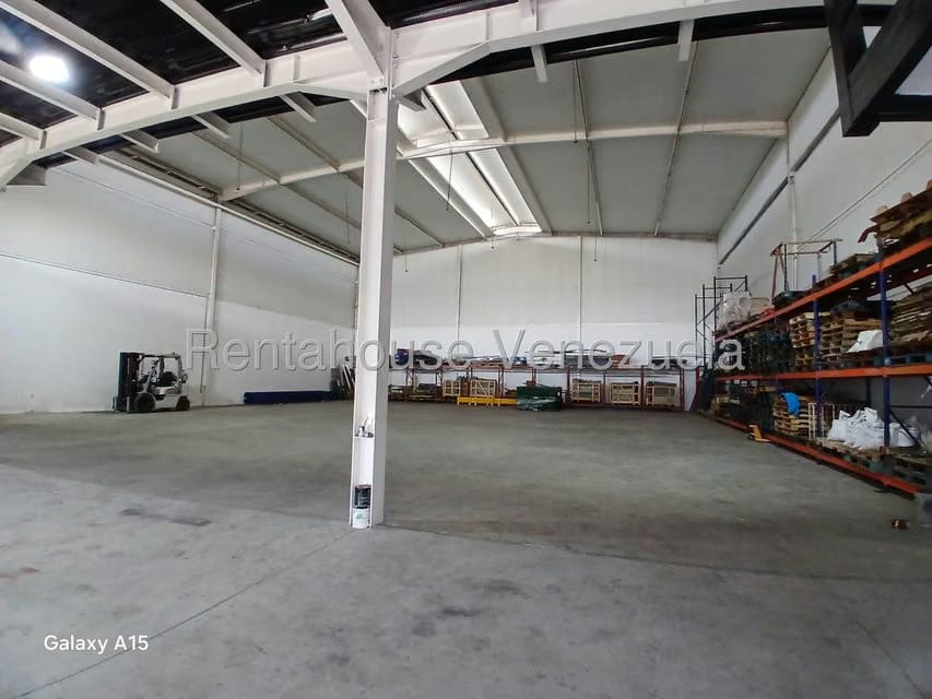 Comercial (Galpon - Deposito) en Venta en Zona Industrial 1, Lara - 20