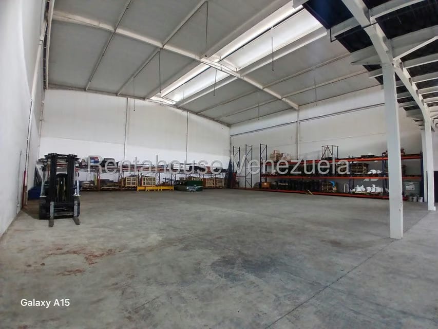 Comercial (Galpon - Deposito) en Venta en Zona Industrial 1, Lara - 10