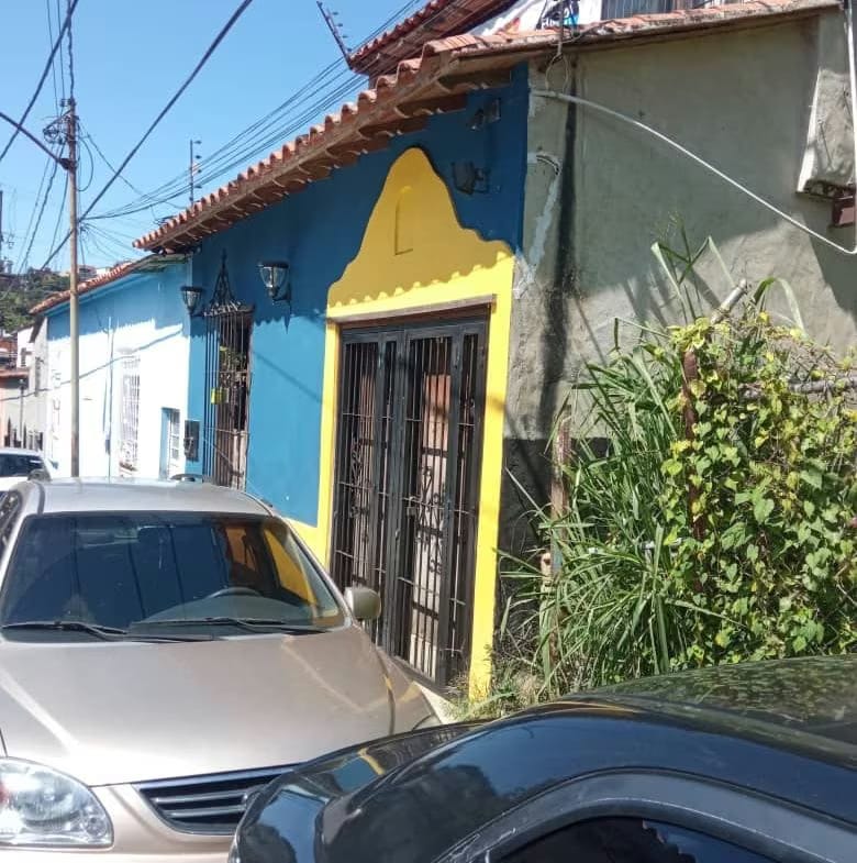 Gran Oportunidad de Inversión Casa en el hatillo - 2