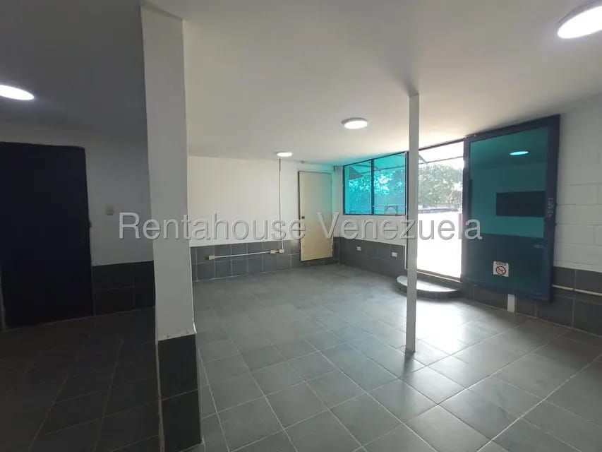 Comercial (Galpon - Deposito) en Alquiler en Parque Industrial Castillito, Carabobo - 4