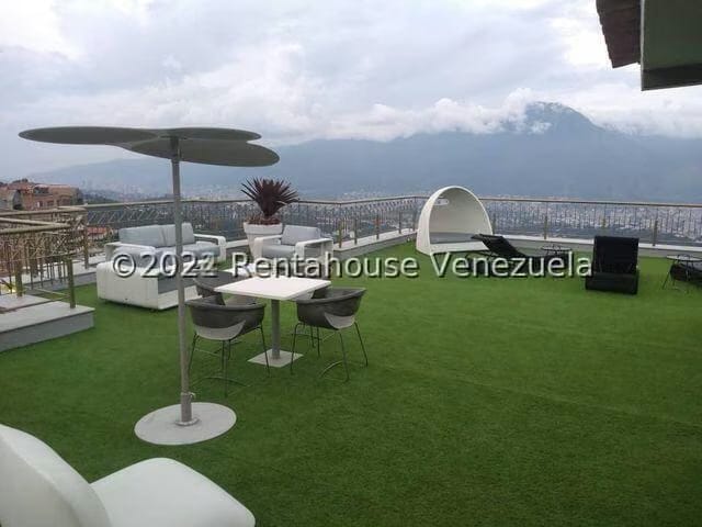 Apartamento (Penthouse) en Venta en Los Naranjos del Cafetal, Distrito Metropolitano - 34