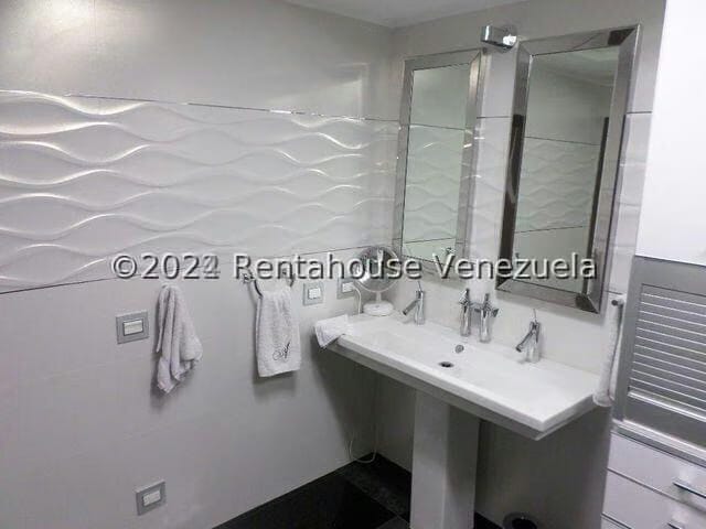 Apartamento (Penthouse) en Venta en Los Naranjos del Cafetal, Distrito Metropolitano - 41