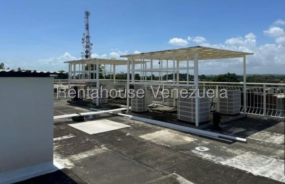 Comercial (Local Comercial) en Venta en Ciudad Balneario Higuerote, Miranda - 11