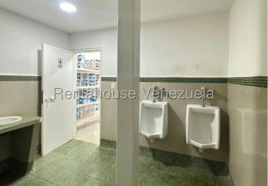 Comercial (Local Comercial) en Venta en Ciudad Balneario Higuerote, Miranda - 14