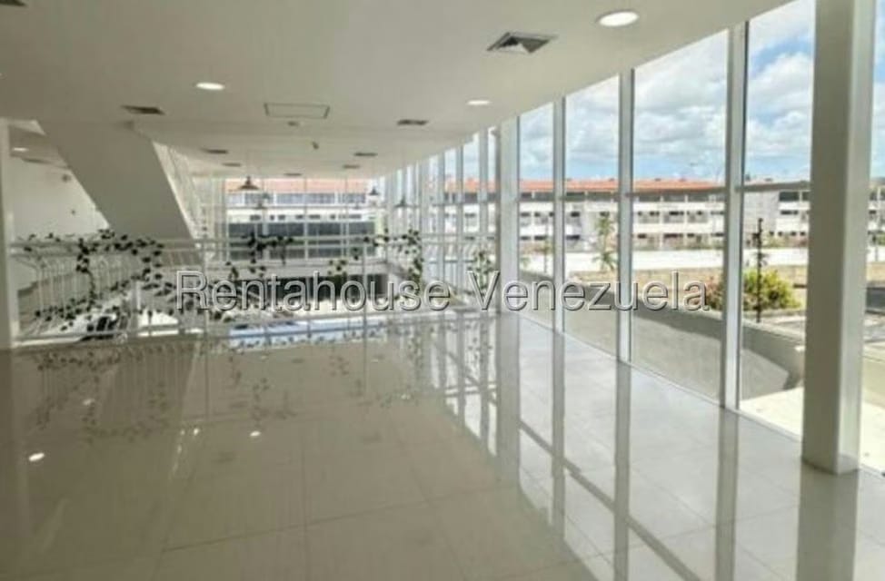 Comercial (Local Comercial) en Venta en Ciudad Balneario Higuerote, Miranda - 3