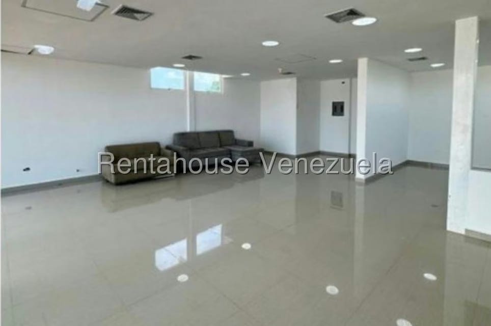 Comercial (Local Comercial) en Venta en Ciudad Balneario Higuerote, Miranda - 4