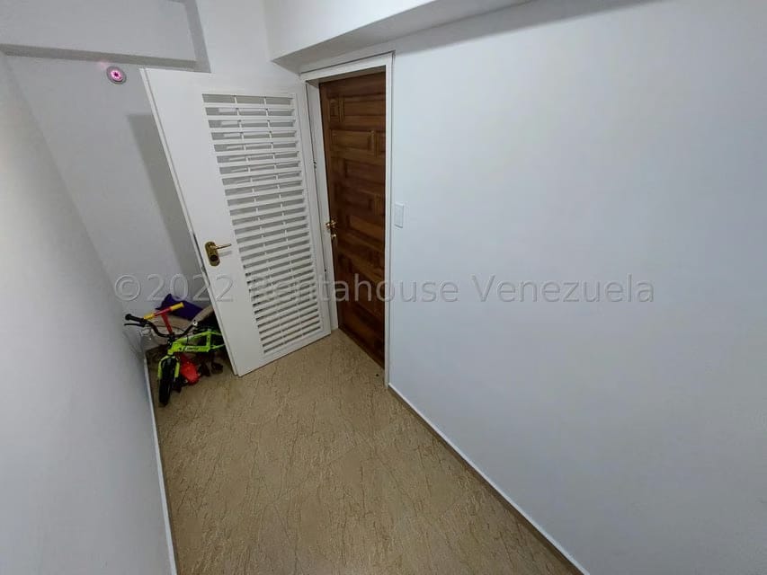 Apartamento (1 Nivel) en Venta en Terrazas del Avila, Distrito Metropolitano - 2