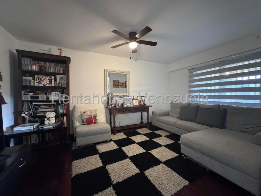 Apartamento (1 Nivel) en Venta en La Tahona, Distrito Metropolitano - 14