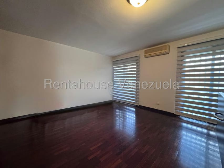 Apartamento (1 Nivel) en Venta en La Tahona, Distrito Metropolitano - 27