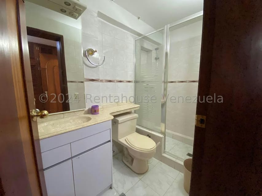 Casa (Multipes Niveles) en Venta en San Bernardino, Distrito Metropolitano - 13