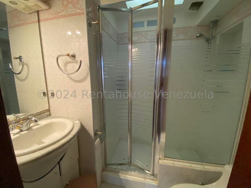 Casa (Multipes Niveles) en Venta en San Bernardino, Distrito Metropolitano - 18