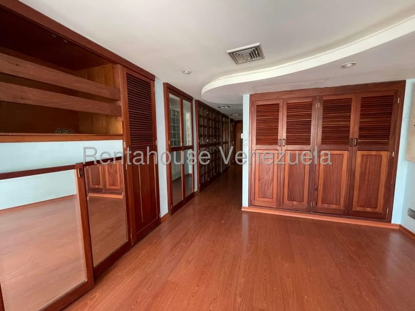 Casa (Multipes Niveles) en Venta en San Bernardino, Distrito Metropolitano - 22