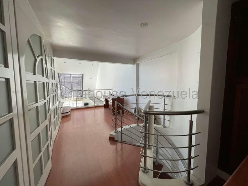 Casa (Multipes Niveles) en Venta en San Bernardino, Distrito Metropolitano - 25