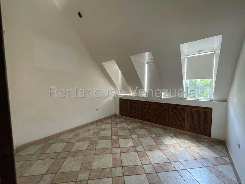 Casa (Multipes Niveles) en Venta en San Bernardino, Distrito Metropolitano - 29