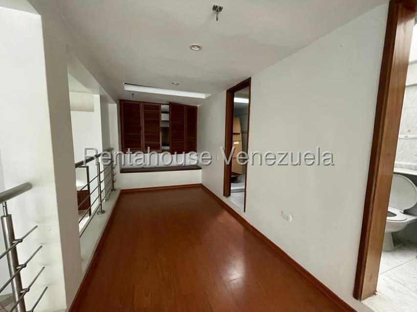 Casa (Multipes Niveles) en Venta en San Bernardino, Distrito Metropolitano - 31