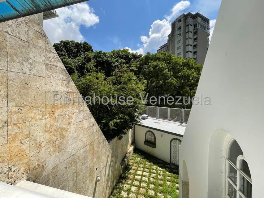 Casa (Multipes Niveles) en Venta en San Bernardino, Distrito Metropolitano - 32