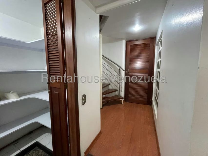 Casa (Multipes Niveles) en Venta en San Bernardino, Distrito Metropolitano - 9