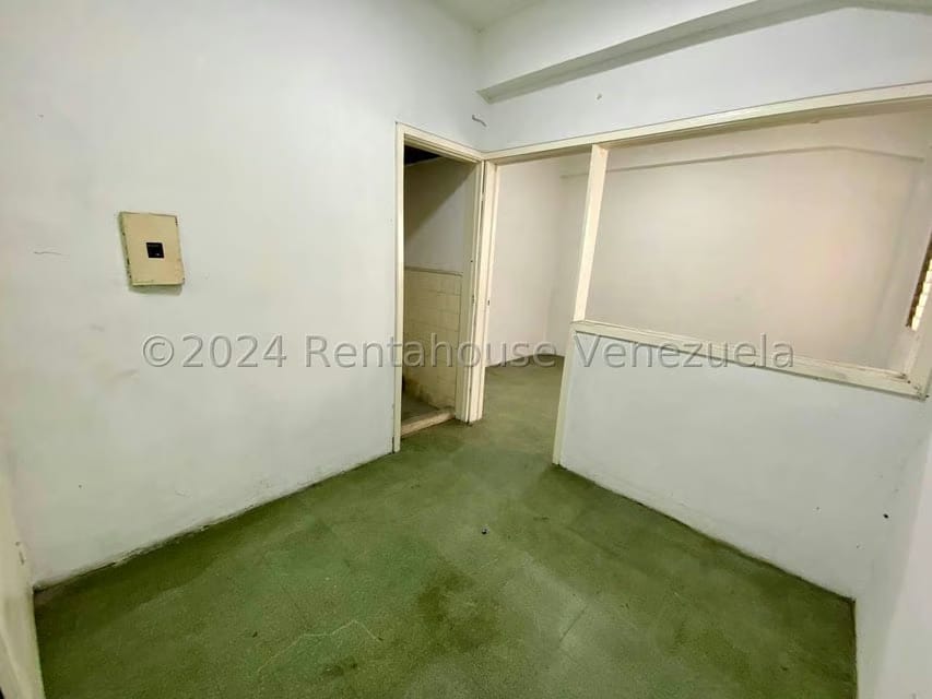 Comercial (Oficina) en Alquiler en Centro, Lara - 2