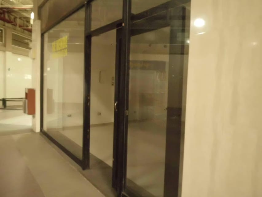 Comercial (Local Comercial) en Venta en Buenaventura, Miranda - 2