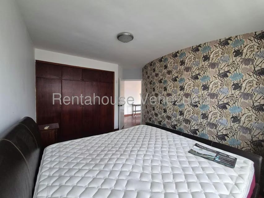 Apartamento (Duplex) en Alquiler en El Rosal, Distrito Metropolitano - 46
