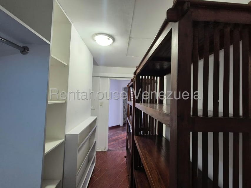 Apartamento (Duplex) en Alquiler en El Rosal, Distrito Metropolitano - 48