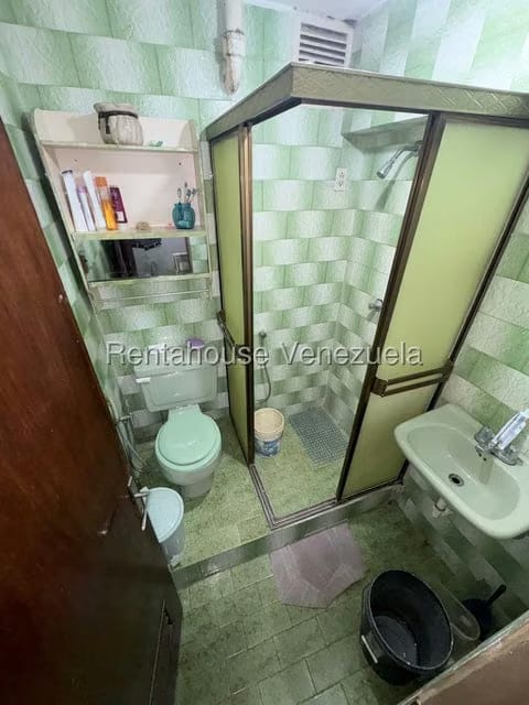 Apartamento (1 Nivel) en Venta en Caricuao, Distrito Metropolitano - 28