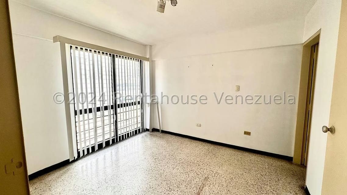 Comercial (Local Comercial) en Alquiler en Bello Monte, Distrito Metropolitano - 7