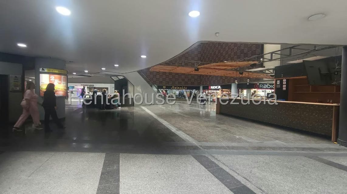 Comercial (Local Comercial) en Alquiler en El Rosal, Distrito Metropolitano - 12