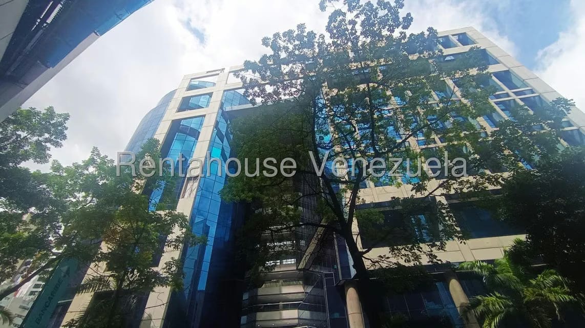 Comercial (Local Comercial) en Alquiler en El Rosal, Distrito Metropolitano - 13