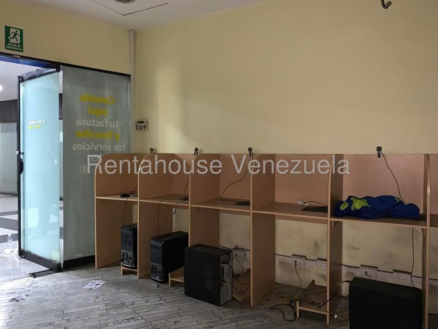 Comercial (Local Comercial) en Alquiler en El Rosal, Distrito Metropolitano - 5