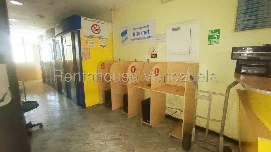 Comercial (Local Comercial) en Alquiler en El Rosal, Distrito Metropolitano - 8