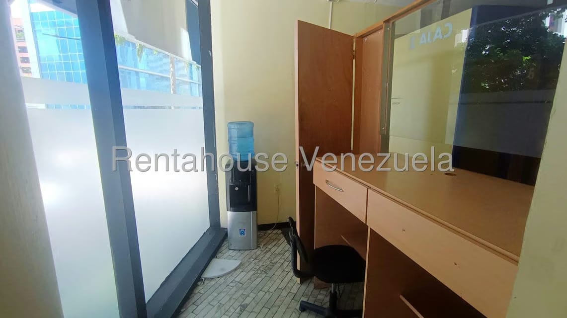 Comercial (Local Comercial) en Alquiler en El Rosal, Distrito Metropolitano - 10