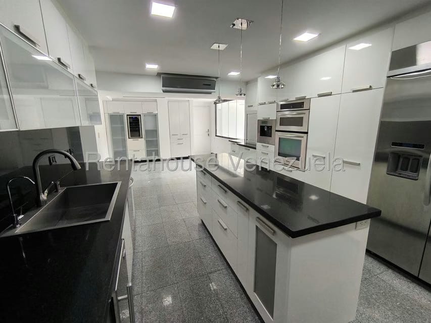 Apartamento (Duplex) en Venta en Lomas de La Lagunita, Distrito Metropolitano - 11
