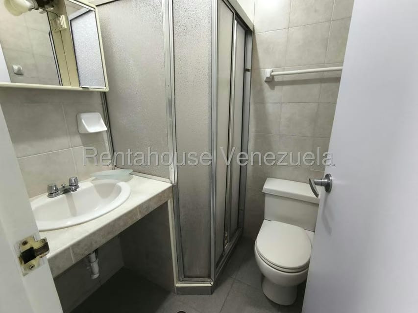 Apartamento (Duplex) en Venta en Lomas de La Lagunita, Distrito Metropolitano - 17