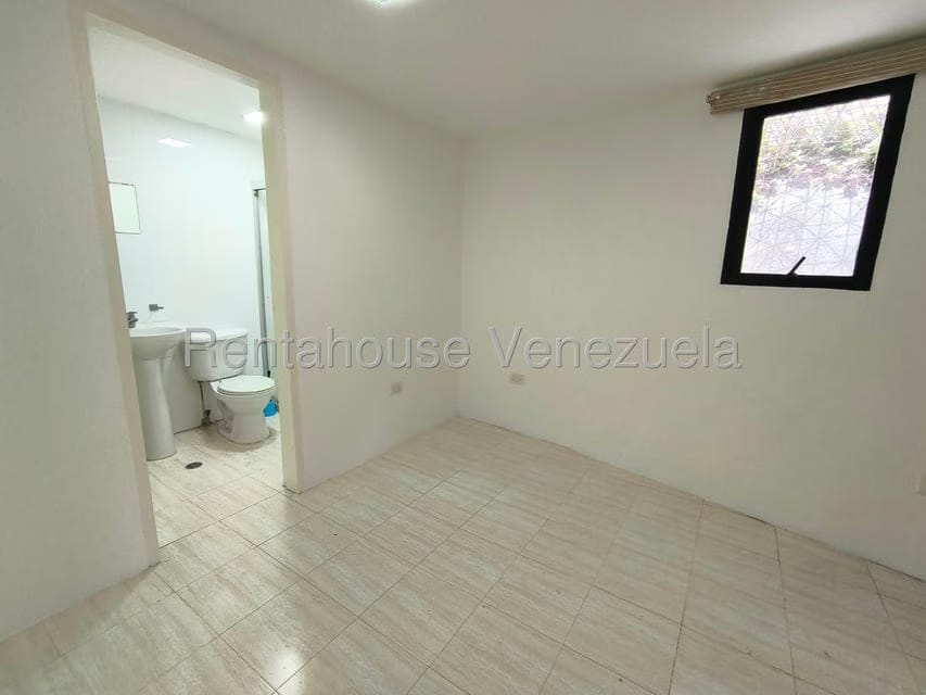 Apartamento (Duplex) en Venta en Lomas de La Lagunita, Distrito Metropolitano - 21