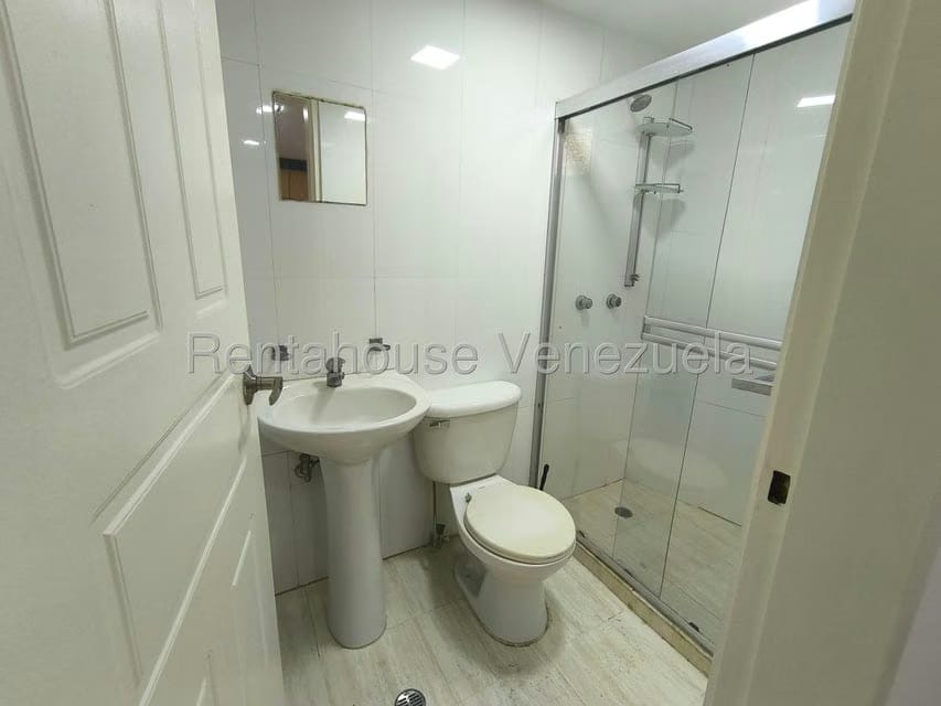 Apartamento (Duplex) en Venta en Lomas de La Lagunita, Distrito Metropolitano - 22
