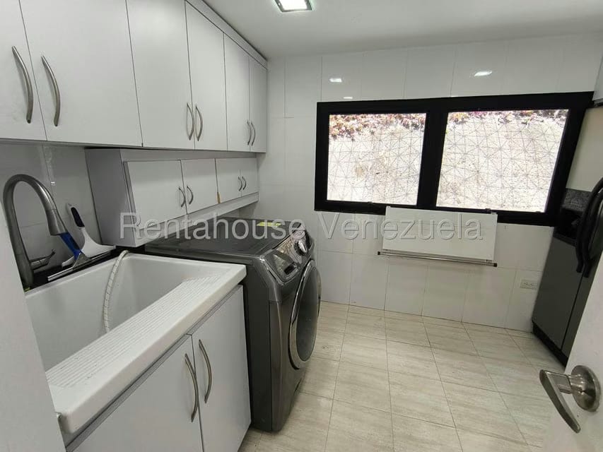 Apartamento (Duplex) en Venta en Lomas de La Lagunita, Distrito Metropolitano - 24