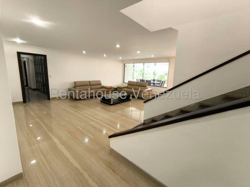 Apartamento (Duplex) en Venta en Lomas de La Lagunita, Distrito Metropolitano - 4