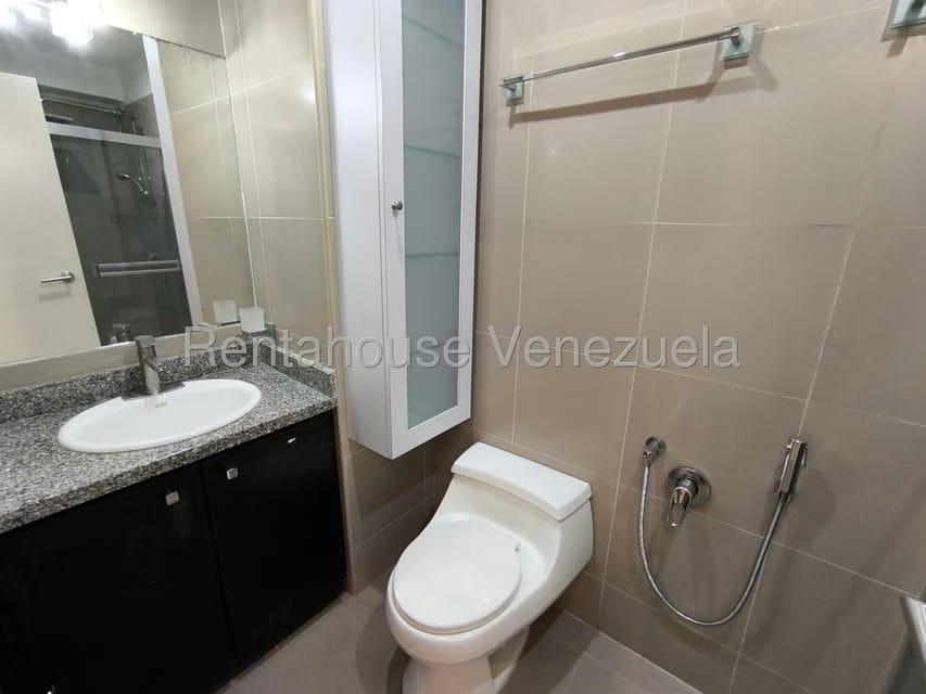 Apartamento (Duplex) en Venta en Lomas de La Lagunita, Distrito Metropolitano - 40