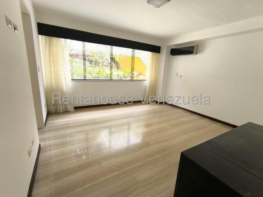 Apartamento (Duplex) en Venta en Lomas de La Lagunita, Distrito Metropolitano - 43